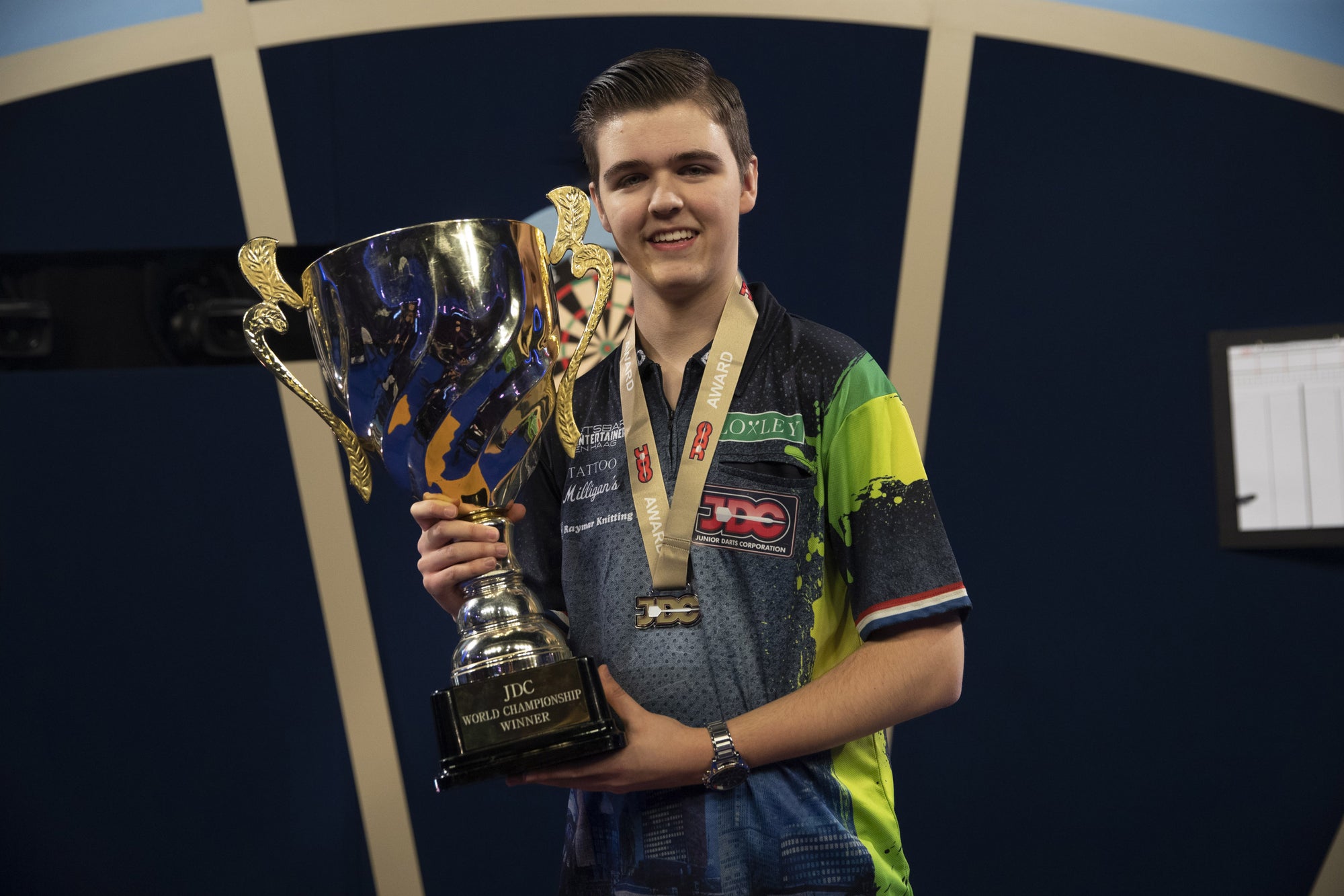 Roes beats Bennett to become JDC World Champion