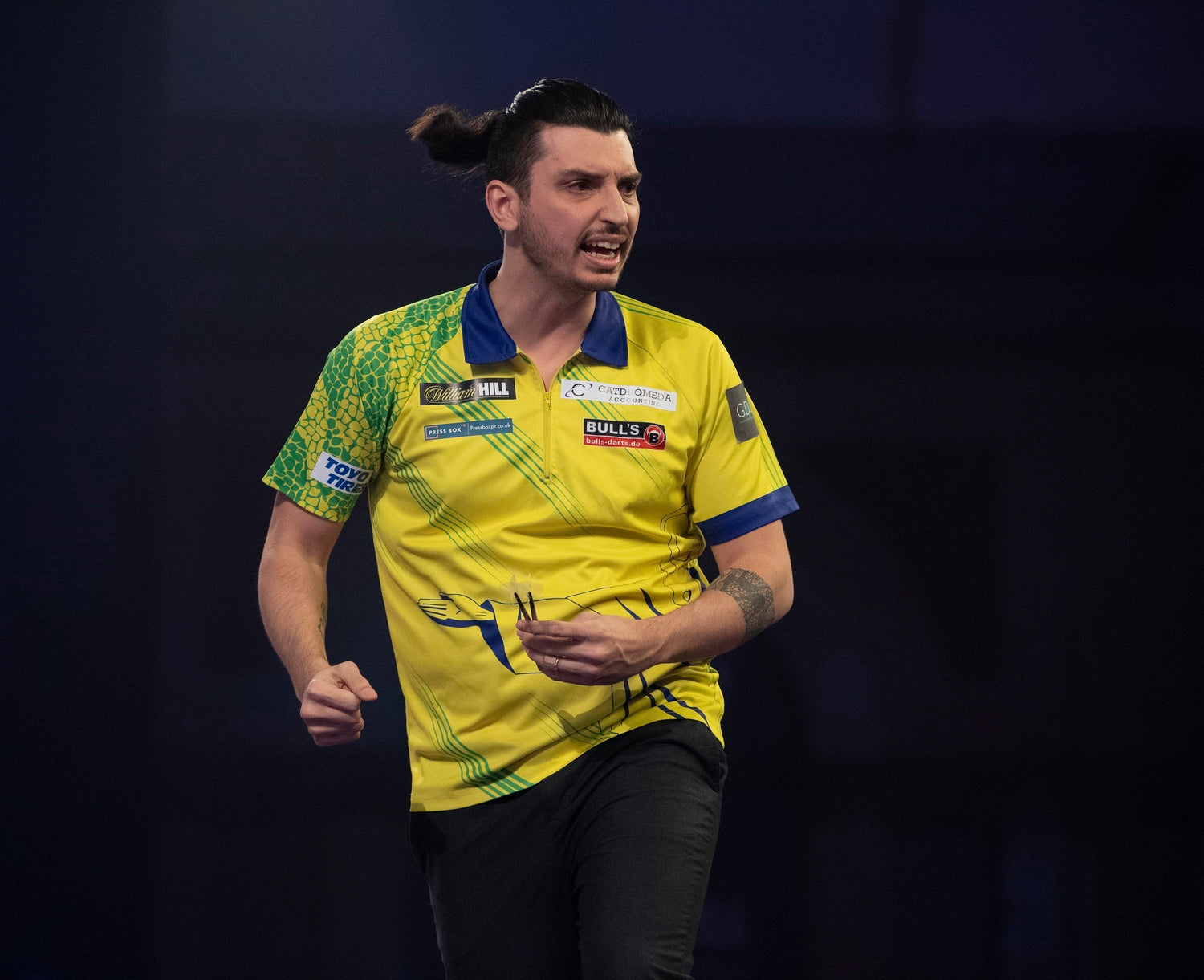 Brazil's Portela seals William Hill World Darts Championship return
